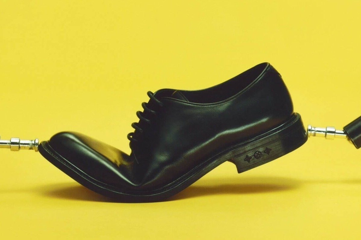 ルイ・ヴィトン新作メンズシューズ、“スニーカーのように柔らかな”ローファーやチェルシーブーツ