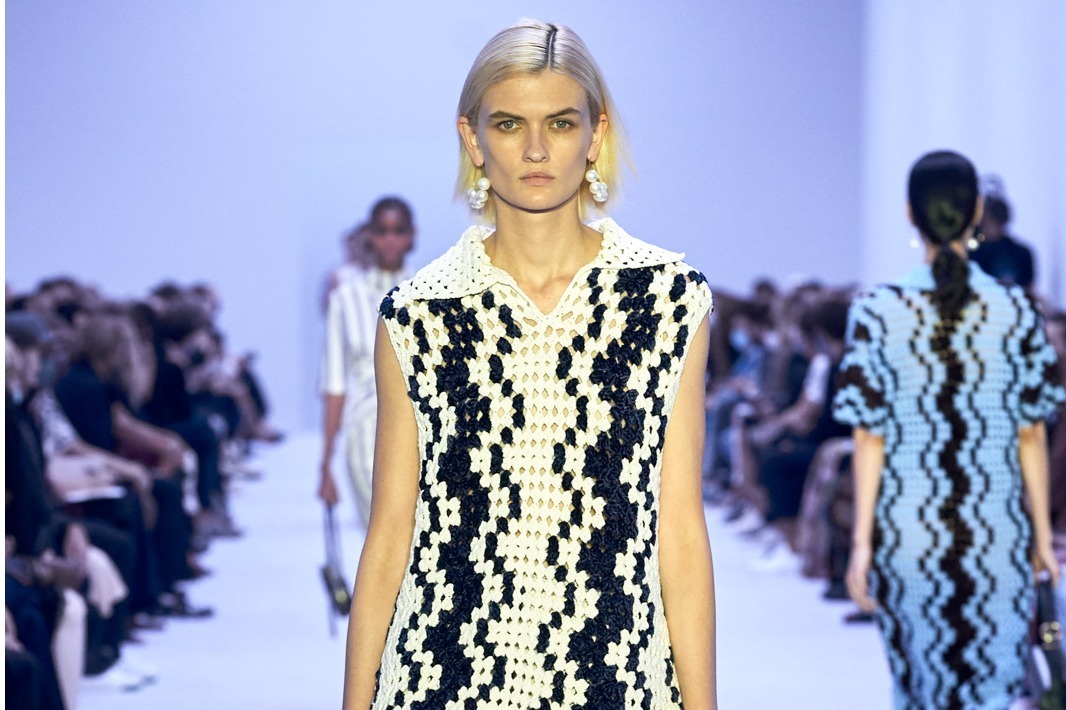 ジル サンダー 2022年春夏ウィメンズコレクション - 緊張感と心地よさを内包