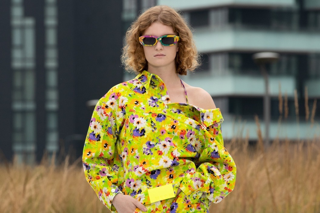 【MSGM 】春夏ジャケット　花柄　タグあり　エムエスジイエム MSGM 】春夏ジャケット 花柄 タグあり エムエスジイエム