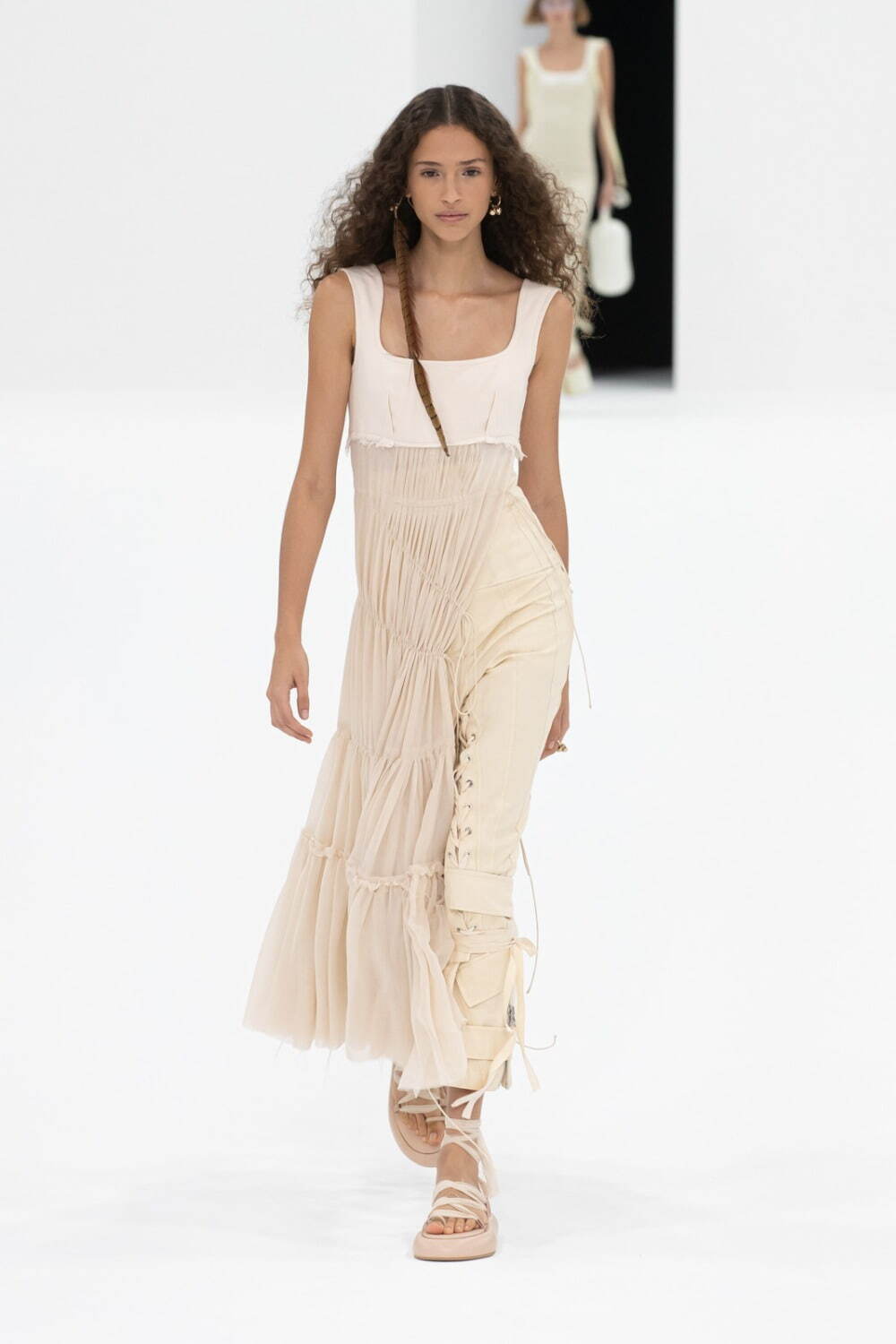 スポーツマックス(SPORTMAX) 4分33秒｜写真3