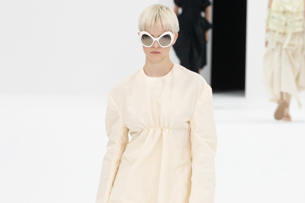 スポーツマックス 2022年春夏コレクション、名作「4分33秒」の遺産を讃えて