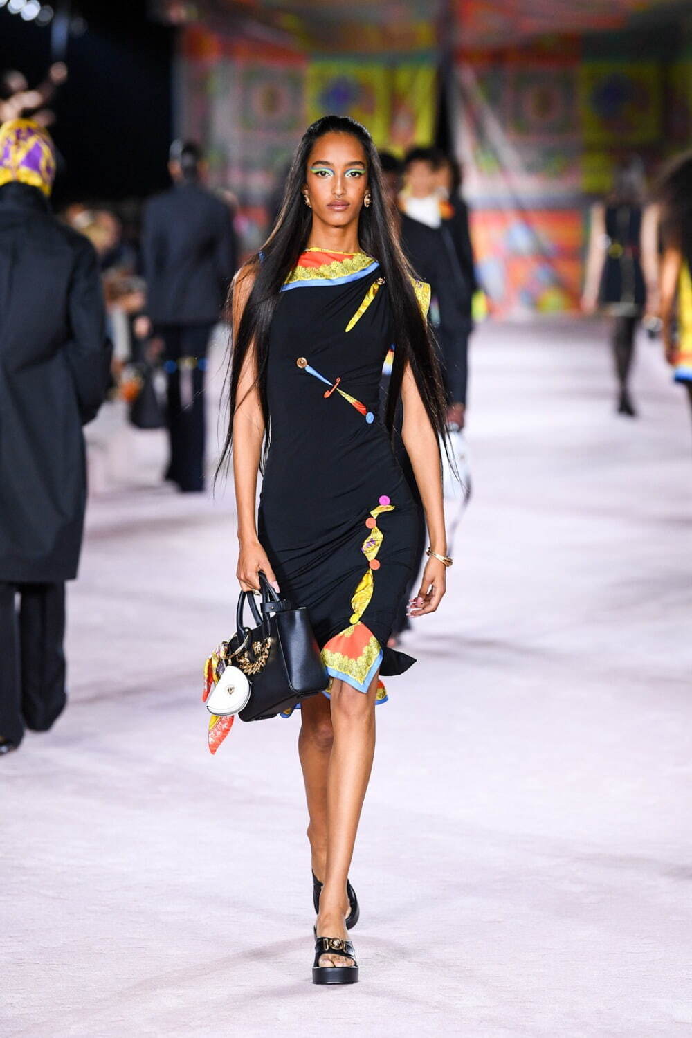 ヴェルサーチェ(VERSACE) 2022年春夏ウィメンズ&メンズコレクション  - 写真6