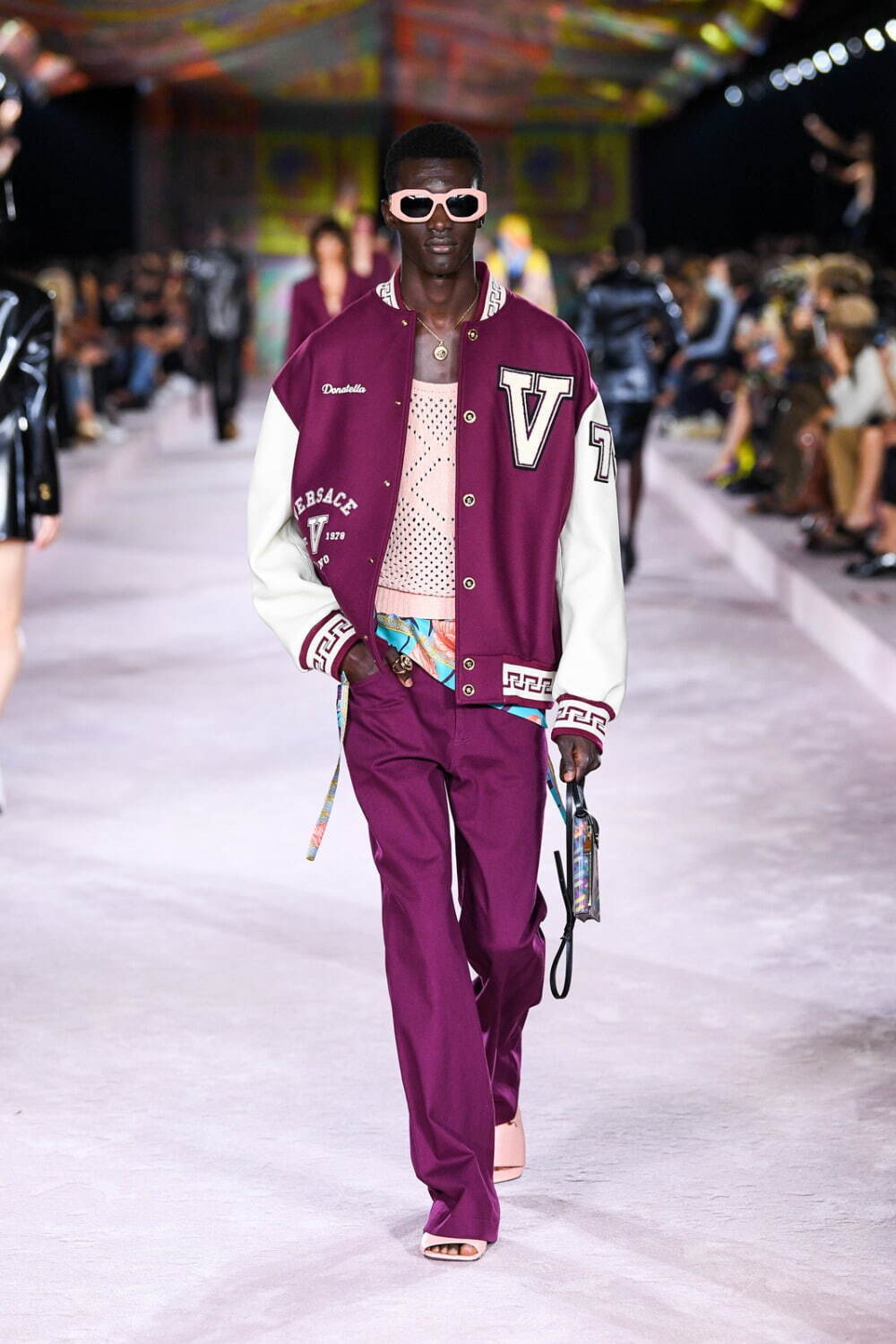 ヴェルサーチェ(VERSACE) 2022年春夏ウィメンズ&メンズコレクション  - 写真17