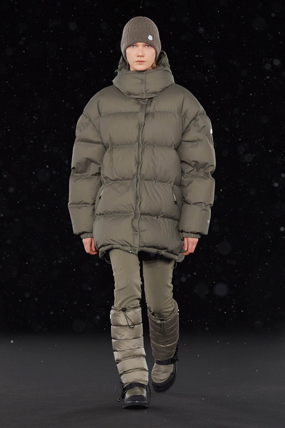 4 モンクレール ハイク(4 MONCLER HYKE) 2021-22年秋冬ウィメンズ 