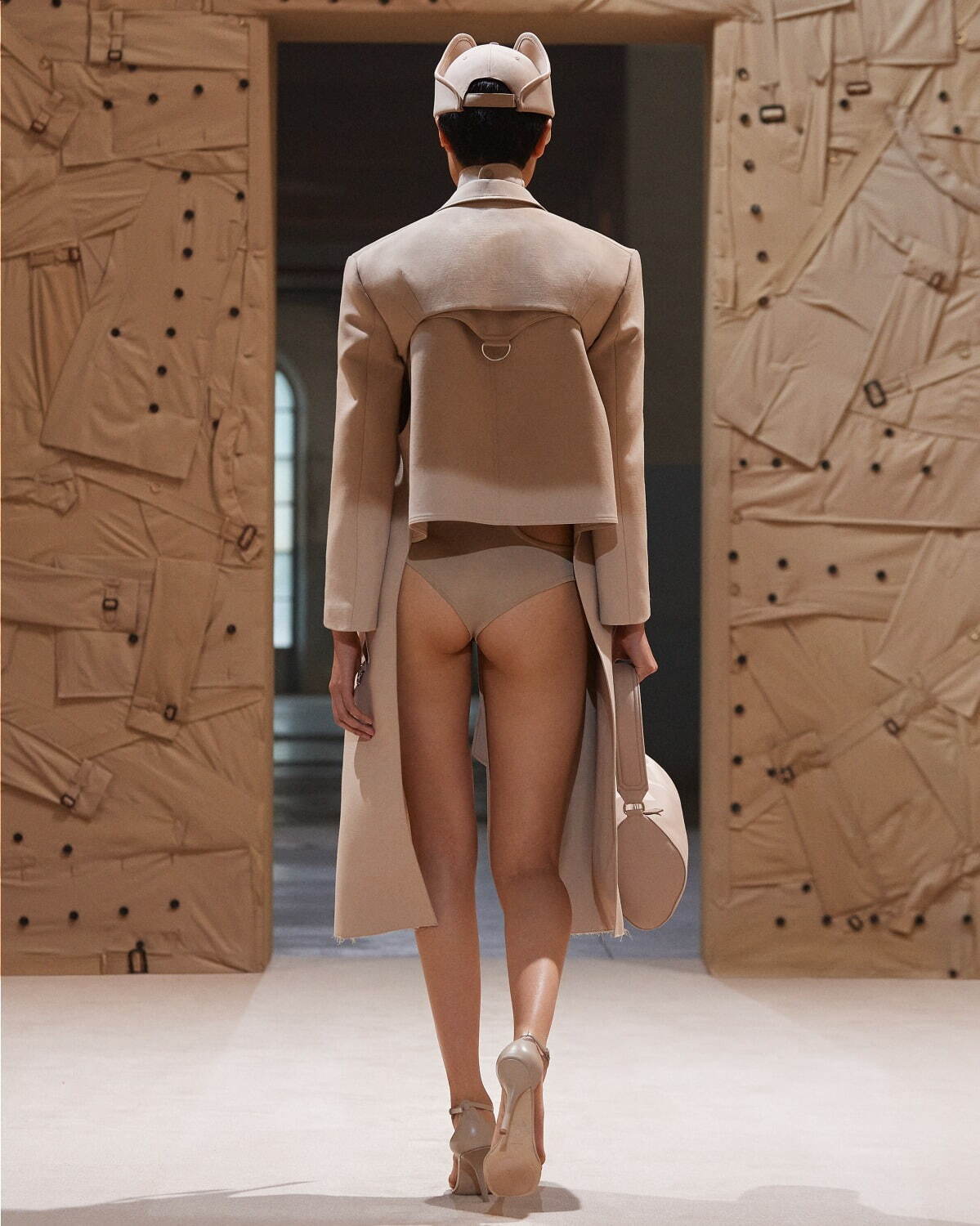 バーバリー(BURBERRY) 2022年春夏ウィメンズコレクション ディテール - 写真5
