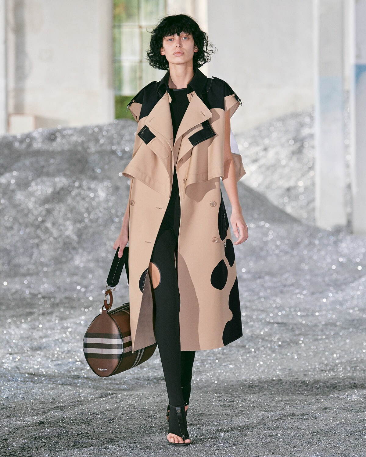 バーバリー(BURBERRY) 2022年春夏ウィメンズコレクション 