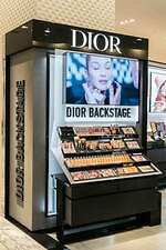 ディオール バックステージ ストゥーディオ名古屋初上陸、スターモチーフリップ＆アイシャドウの限定色も｜写真12