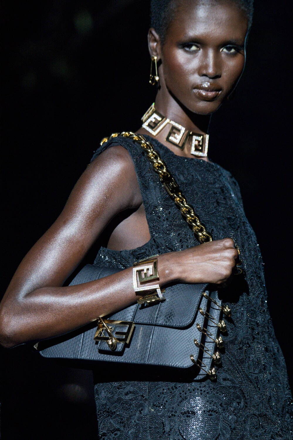 フェンディ(FENDI), ヴェルサーチェ(VERSACE) フェンダーチェ｜写真54