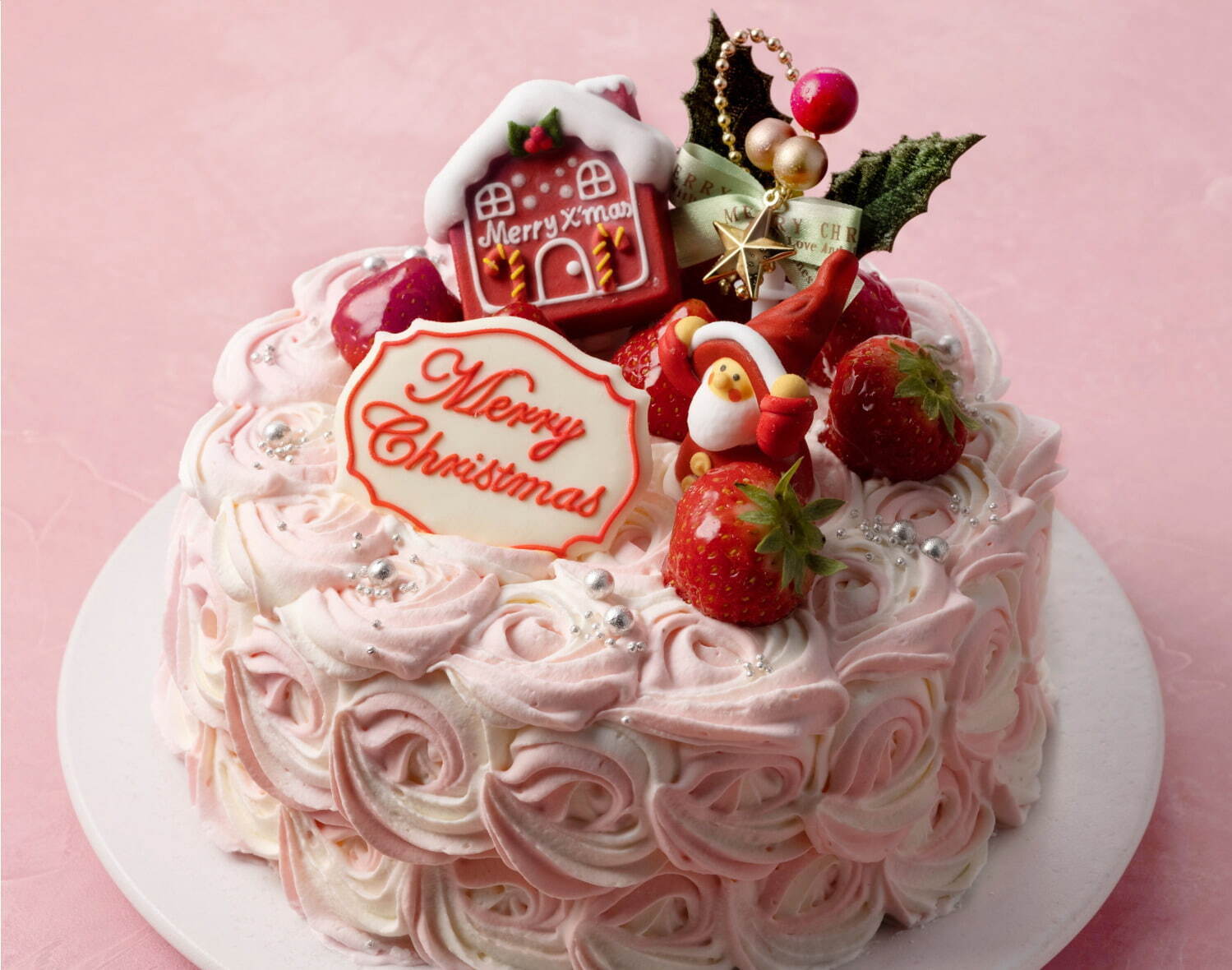 西武池袋本店のクリスマス2021、チューリップが咲くケーキ＆サンタを飾ったピンクの苺ケーキなど｜写真1