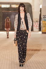 ディースクエアード 2022年春夏ウィメンズコレクション - フェミニンとロックの融合｜写真4