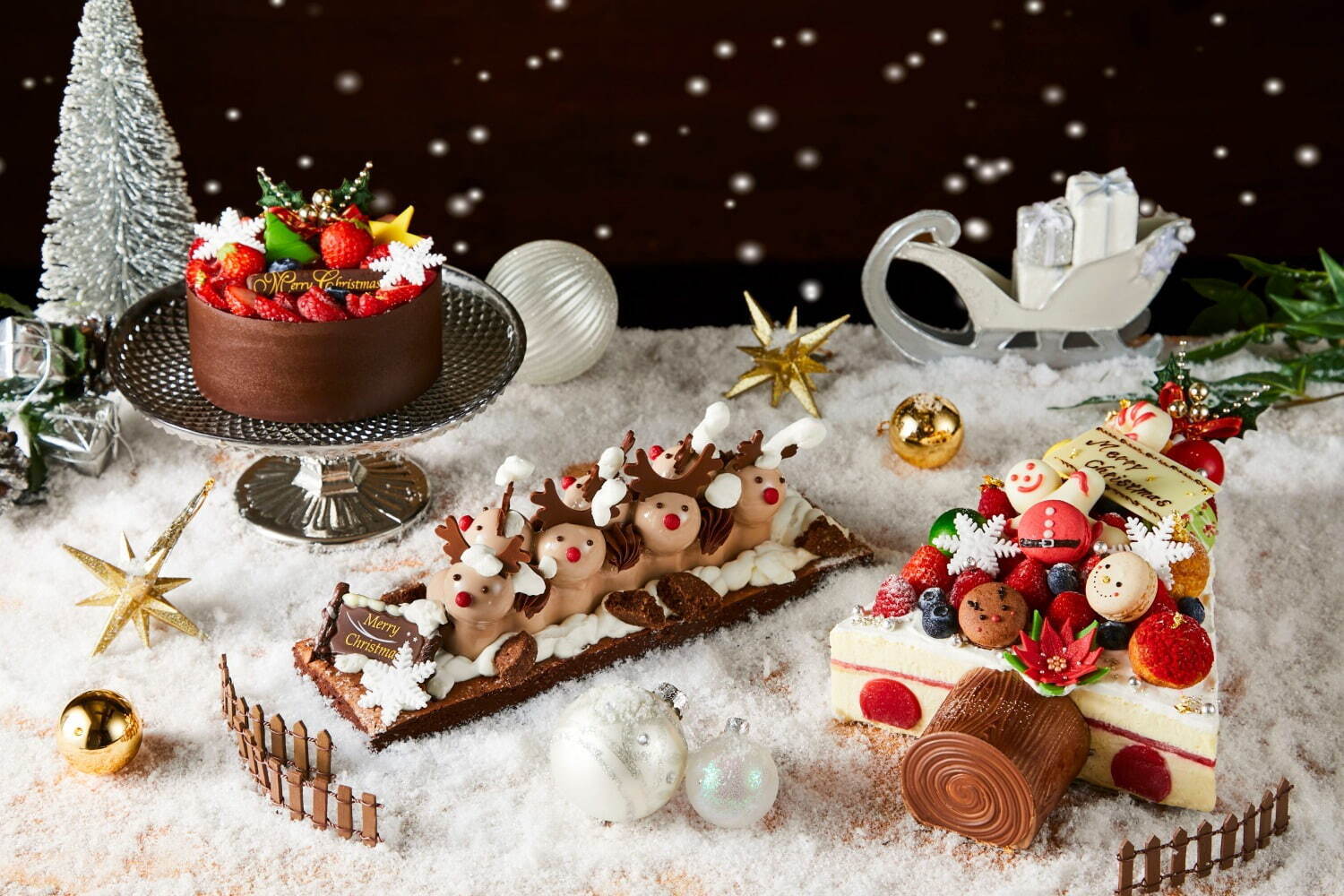 ハイアット リージェンシー 東京のクリスマスケーキ2021、飾り付けを楽しむ"ツリー"のケーキ|写真1