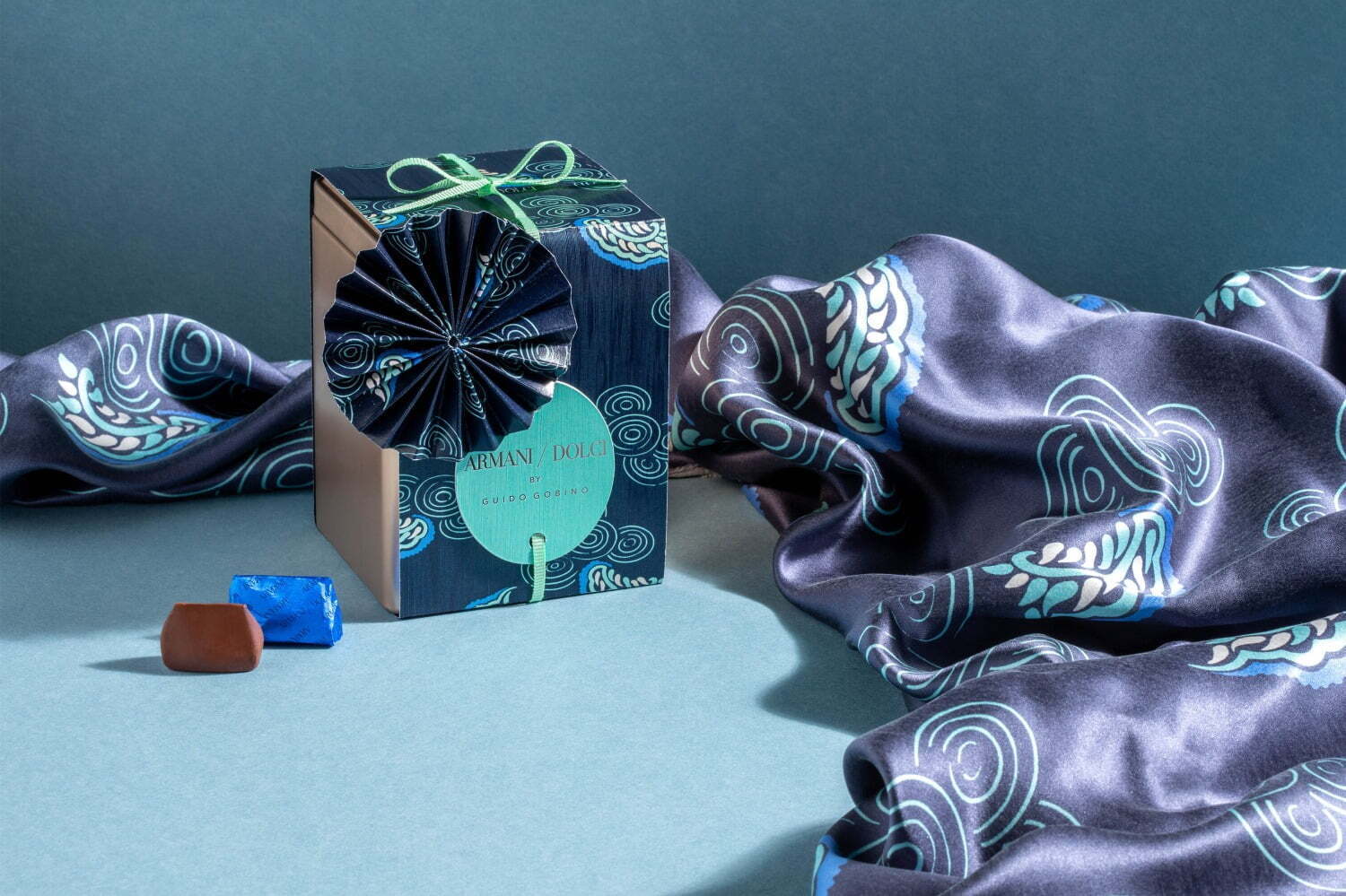 アルマーニ / ドルチの限定チョコレート、“アルマーニの洋服”から着想＆限定「ダーク」フレーバーも