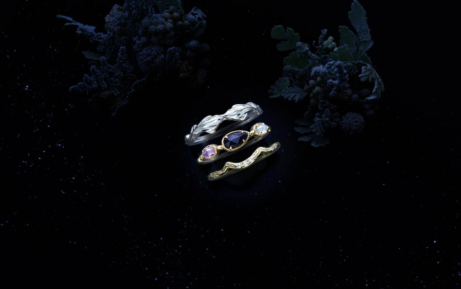 アガット“冬の自然”を表現した天然石ジュエリー、オーロライメージのダイヤモンドピアス｜写真2