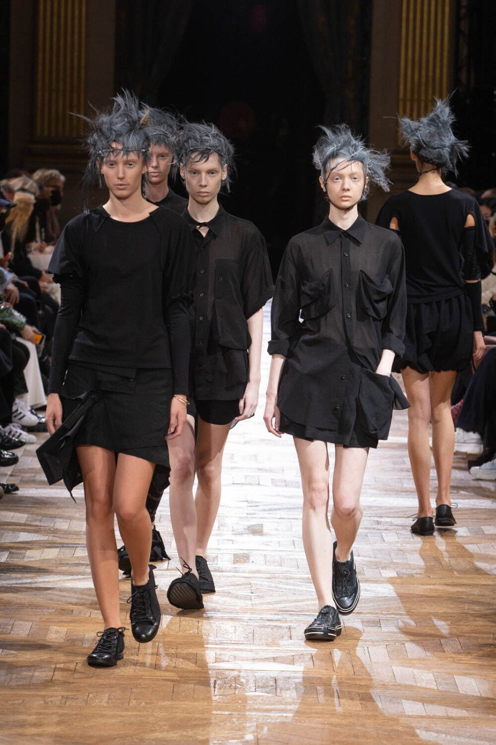 ヨウジヤマモト(Yohji Yamamoto) 2022年春夏ウィメンズコレクション  - 写真15