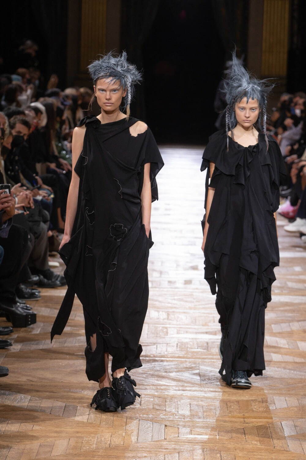 ヨウジヤマモト(Yohji Yamamoto) 2022年春夏ウィメンズコレクション  - 写真25