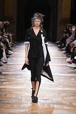 ヨウジヤマモト(Yohji Yamamoto) 黒｜写真21