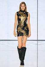 バルマン 2022年春夏ウィメンズコレクション - 新しい時代へ、美の力強さ｜写真45