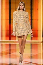 バルマン 2022年春夏ウィメンズコレクション - 新しい時代へ、美の力強さ｜写真65