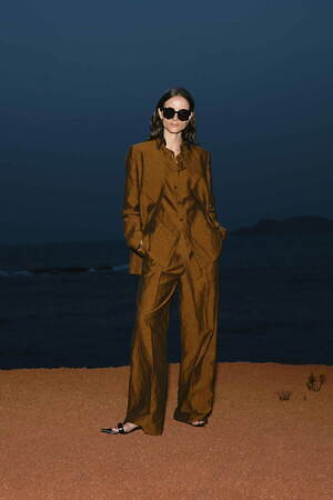 クリスチャン ワイナンツ(christian wijnants) 2022年春夏ウィメンズコレクション  - 写真21