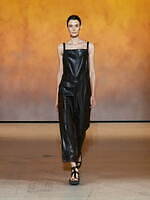 エルメス 2022年春夏コレクション - 快活な女性たちが行く地平線の旅｜写真7