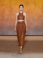 エルメス 2022年春夏コレクション - 快活な女性たちが行く地平線の旅｜写真18