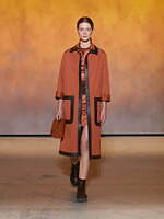 エルメス 2022年春夏コレクション - 快活な女性たちが行く地平線の旅｜写真23