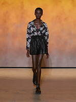 エルメス 2022年春夏コレクション - 快活な女性たちが行く地平線の旅｜写真41