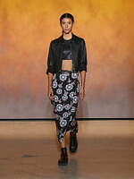 エルメス 2022年春夏コレクション - 快活な女性たちが行く地平線の旅｜写真42