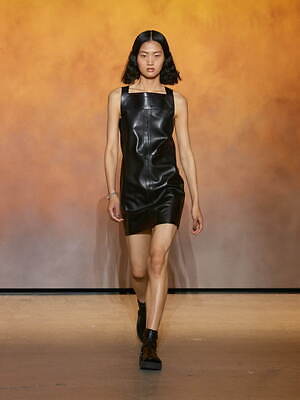 エルメス 2022年春夏コレクション - 快活な女性たちが行く地平線の旅｜写真11