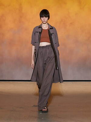 エルメス 2022年春夏コレクション - 快活な女性たちが行く地平線の旅｜写真25