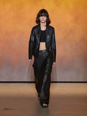 エルメス 2022年春夏コレクション - 快活な女性たちが行く地平線の旅｜写真43