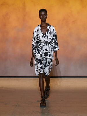 エルメス 2022年春夏コレクション - 快活な女性たちが行く地平線の旅｜写真46