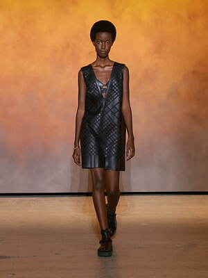 エルメス 2022年春夏コレクション - 快活な女性たちが行く地平線の旅｜写真55