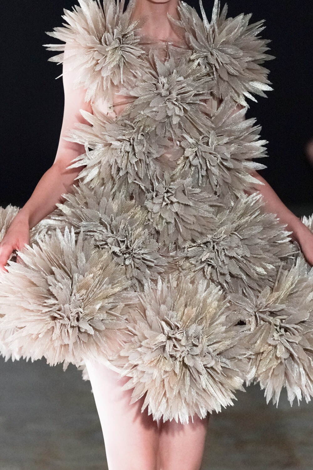 ノワール ケイ ニノミヤ(noir kei ninomiya) 2022年春夏ウィメンズコレクション  - 写真7