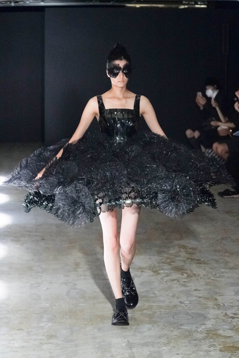 ノワール ケイ ニノミヤ(noir kei ninomiya) 2022年春夏ウィメンズコレクション  - 写真9