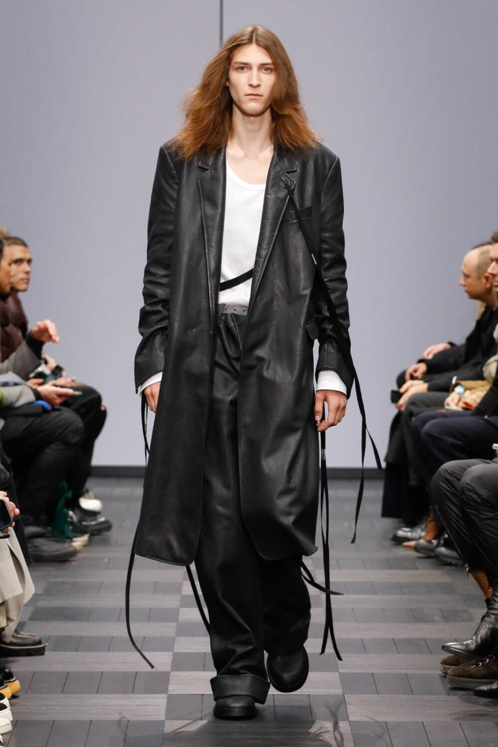 アン ドゥムルメステール(ANN DEMEULEMEESTER) 2022年春夏ウィメンズ&メンズコレクション  - 写真29