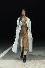 Y's 2022年春夏コレクション - 揺るがない精神性をまとう｜写真7