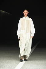 Y's 2022年春夏コレクション - 揺るがない精神性をまとう｜写真14