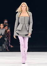 ジバンシィ 2022年春夏コレクション - 歴史のレイヤリング｜写真23