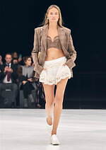 ジバンシィ 2022年春夏コレクション - 歴史のレイヤリング｜写真29