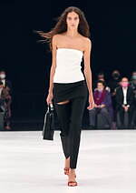 ジバンシィ 2022年春夏コレクション - 歴史のレイヤリング｜写真64