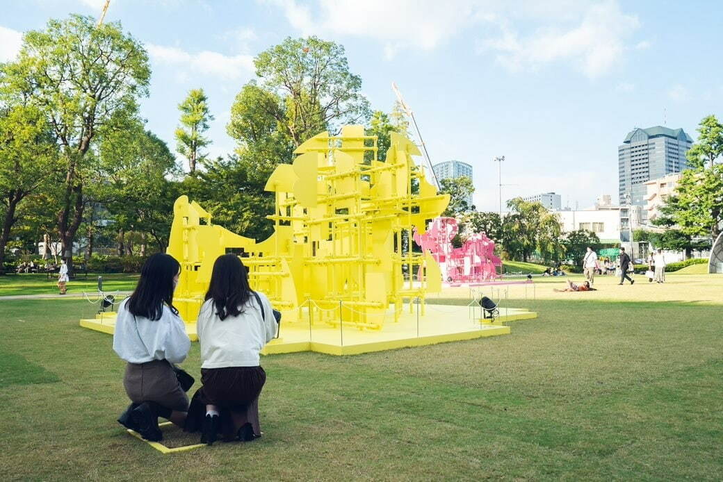 東京ミッドタウンのデザインイベント「デザインタッチ」芝生広場で“隠れたデザインを探す”新感覚インスタレーション｜写真3