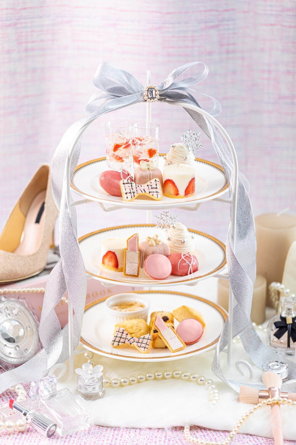 「メイクアップ」アフタヌーンティーが兵庫・芦屋で、“リップ＆ツイードリボン”クッキーやハートムース｜写真2