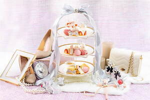 「メイクアップ」アフタヌーンティーが兵庫・芦屋で、“リップ＆ツイードリボン”クッキーやハートムース｜写真1