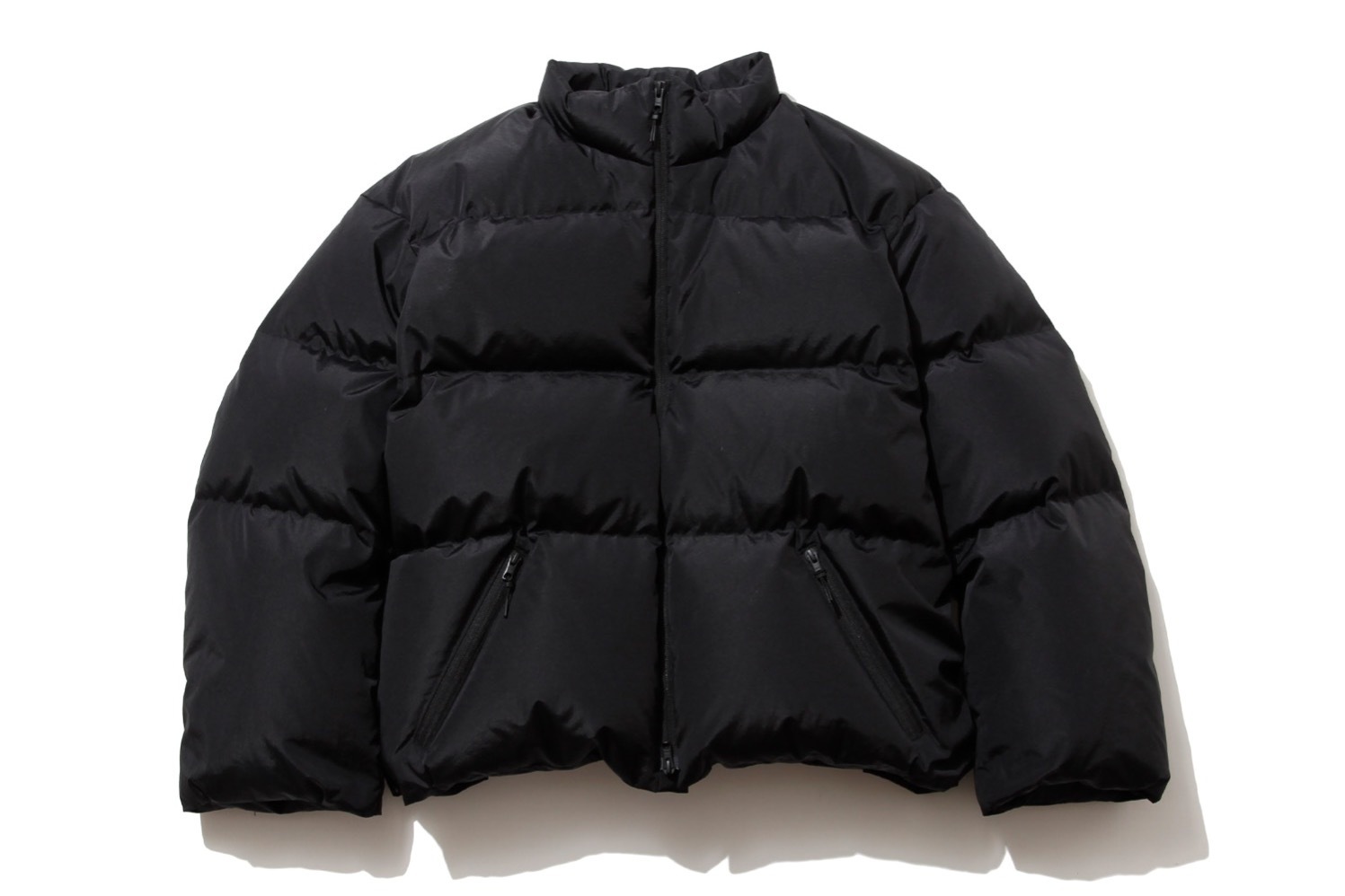 エフシーイー×ディガウェルのダウンウェア、オーバーサイズのジャケット＆透湿防水性素材を使ったベスト