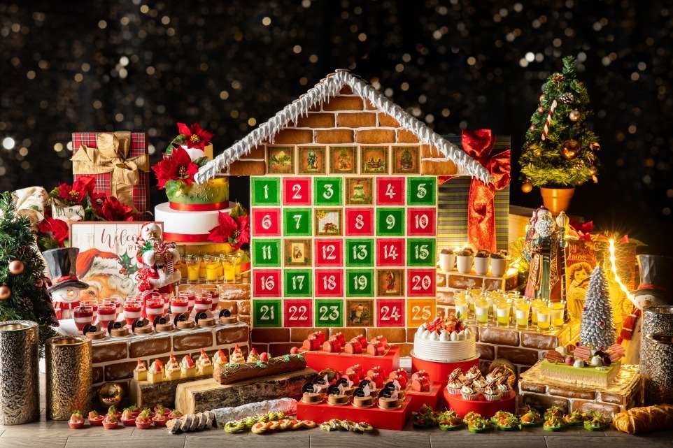 コンラッド東京、ノスタルジックな雰囲気で贈るクリスマススイーツビュッフェ「ウィンター・ホリデー」|写真1