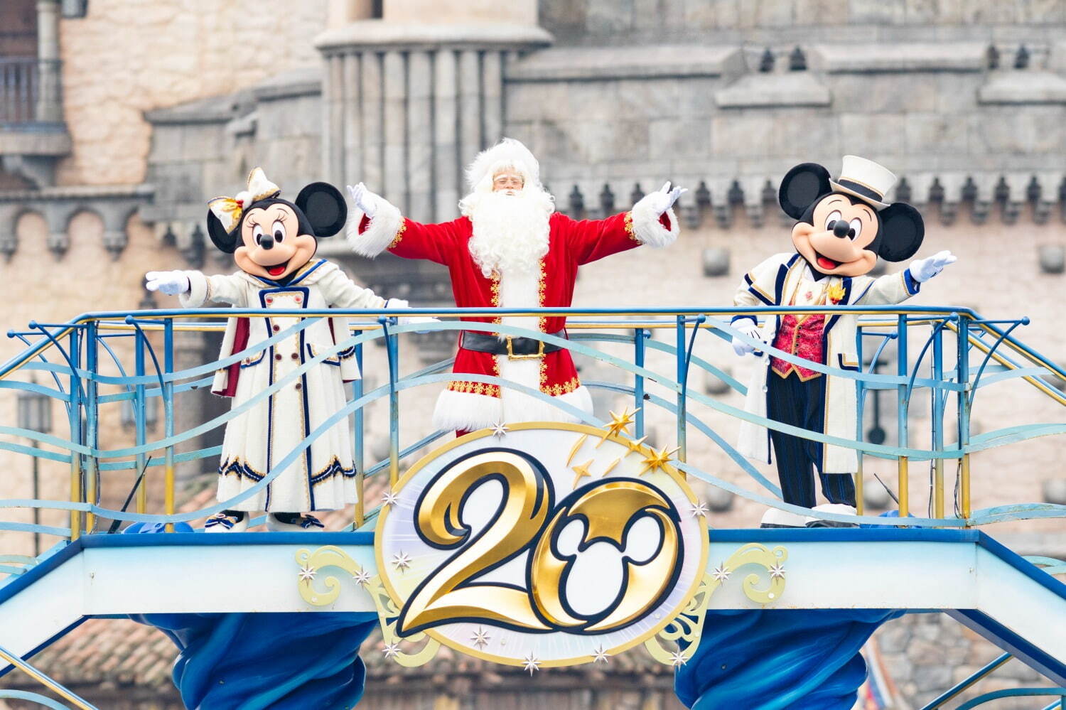 東京ディズニーランド 東京ディズニーシーのクリスマス21 音楽と楽しむ限定パレード ショー ファッションプレス