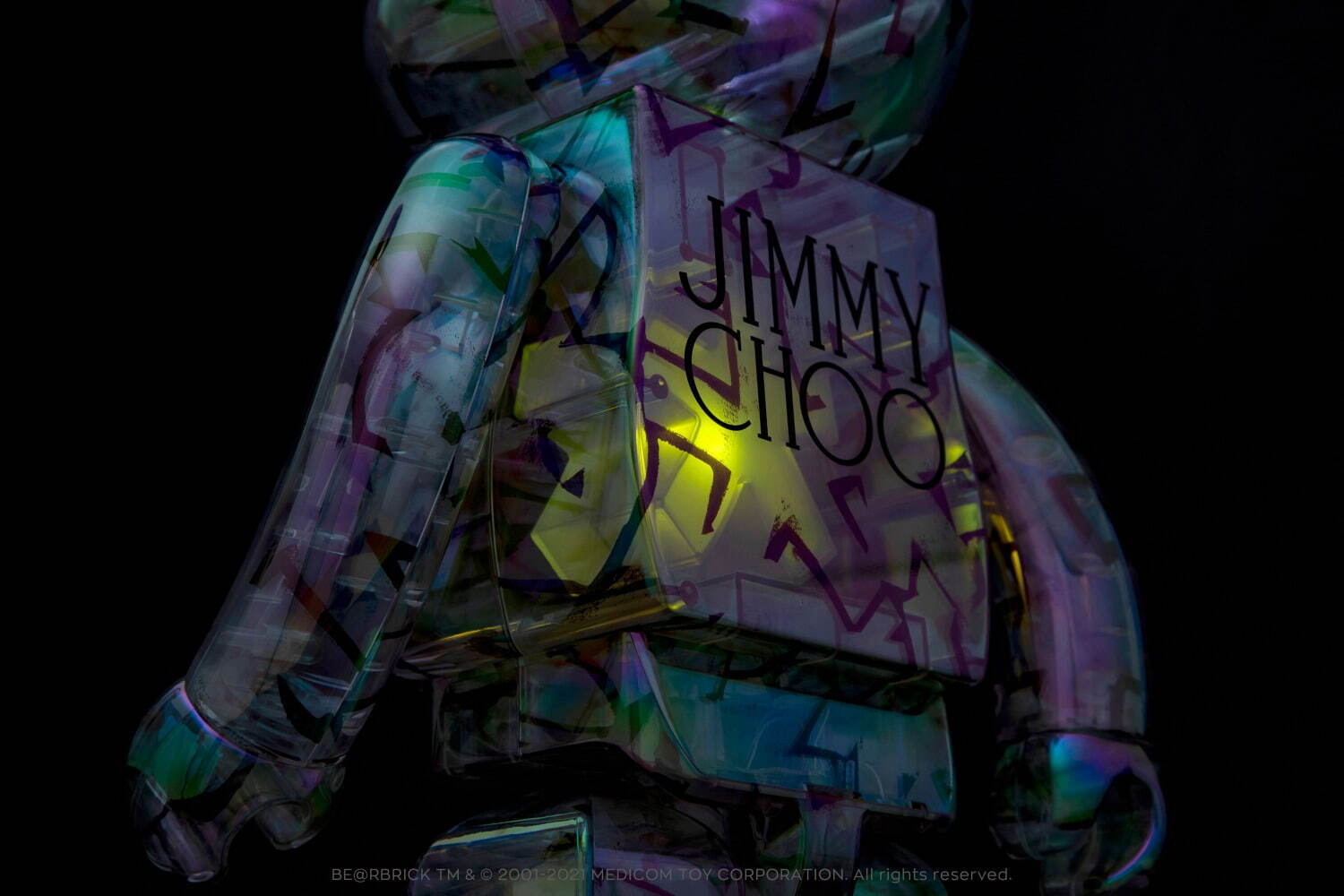 ジミー チュウ×POGGY×エリック・ヘイズ“星”を飾ったパンプスやローファー、光るベアブリックも｜写真33