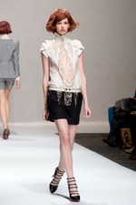 モトナリ オノ(motonari ono) Would you love me?｜写真6