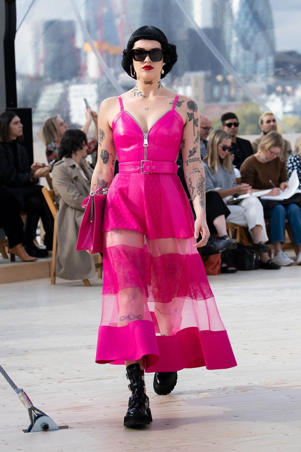 マックイーン(McQueen) 2022年春夏ウィメンズコレクション  - 写真15